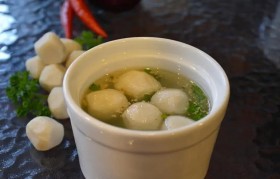 陈皮山楂鱼丸汤，汤鲜味美弹性十足！