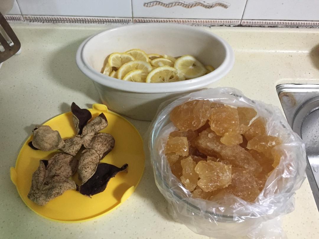 新会陈皮冰糖炖柠檬的做法