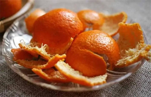 橘子皮能当成陈皮泡水喝吗  橘子皮和陈皮有什么区别  1