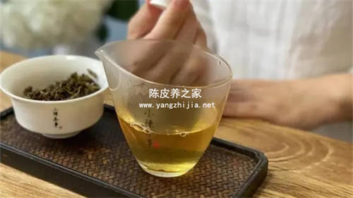 岩茶加陈皮的功效  3