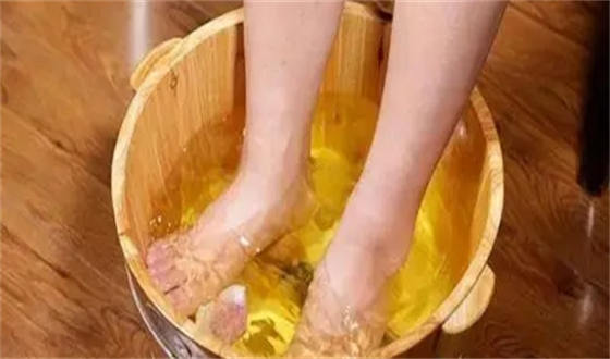 桔子皮泡水洗脚有什么作用  3