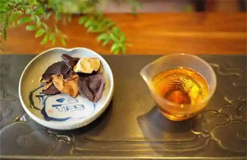 晒陈皮后可以直接泡水喝吗  2